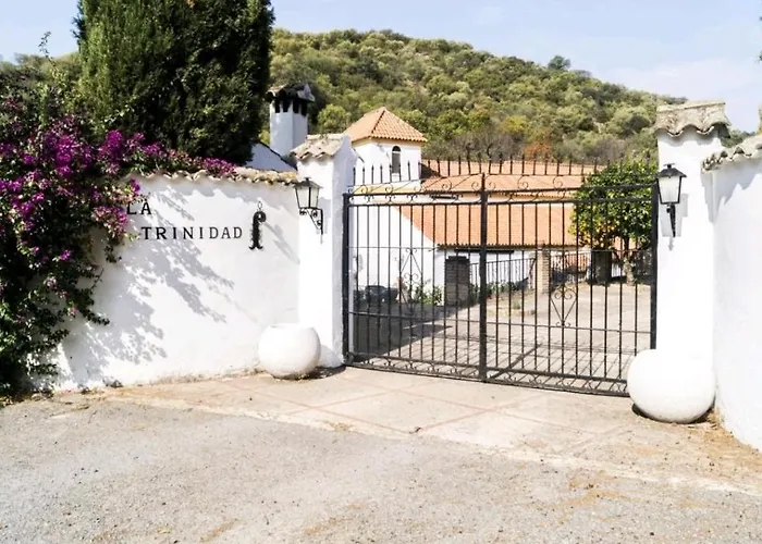 Апартаменти Hacienda La Trinidad Кордова