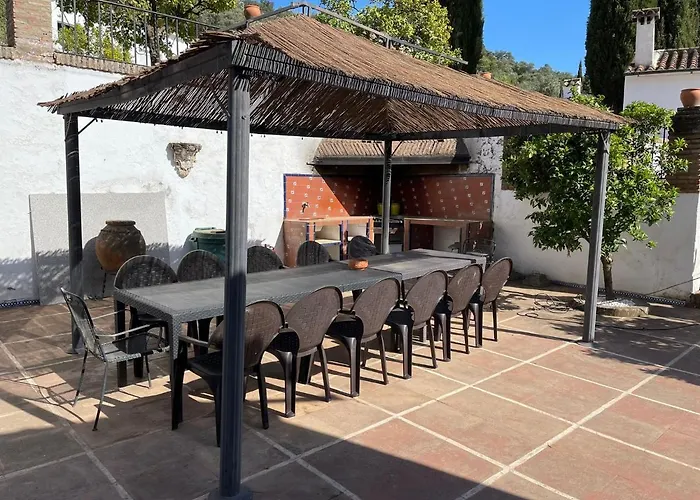 Hacienda La Trinidad Апартаменти *